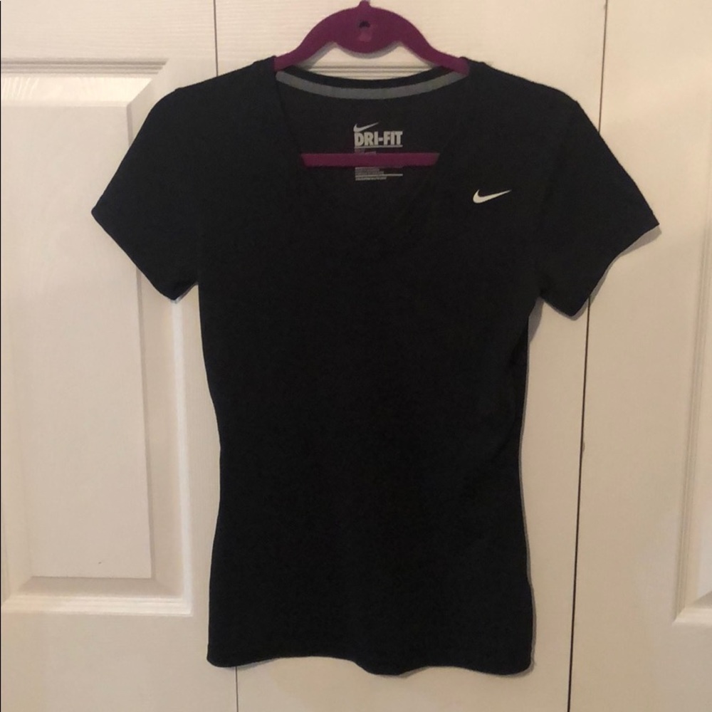 Nike Dry-Fit T-Shirt